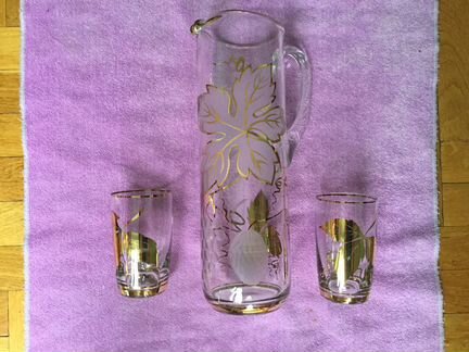 Графин c 2 cтаканами