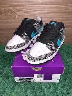 Nike SB Dunk Low Atmos Elephant