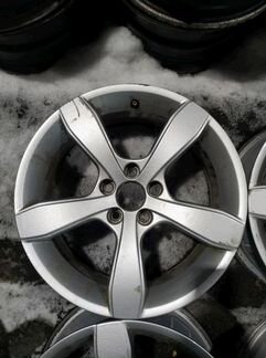 Диски бу оригинал R16 LU на Audi