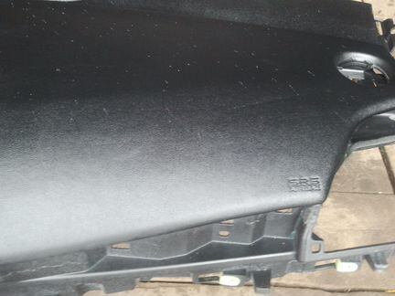 Торпеда (панель) на Renault Fluins