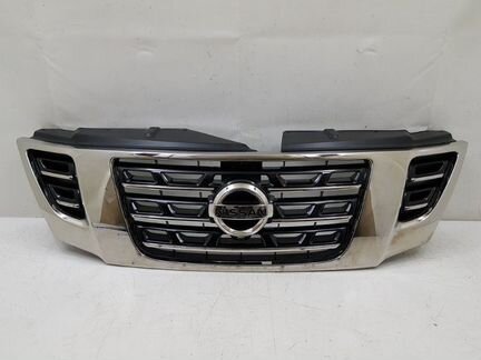 Решетка радиатора Nissan Patrol Y62