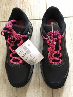 Adidas кроссовки новые, тёплые. Оригинал