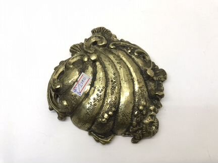 А561 Старинная бронзовая пепельница в виде морской