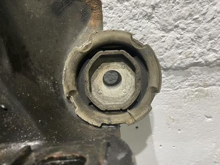 Балка подвески передняя (подрамник) Volkswagen To