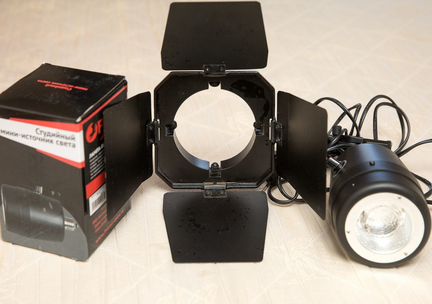 Вспышка Falcon Eyes SS-120