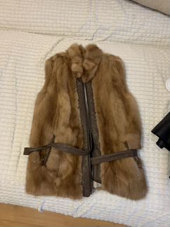 Жилет меховой женский