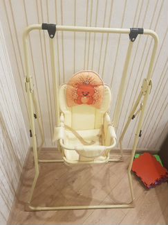 Детская качелька