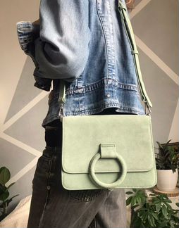 Сумка Reserved фисташкового цвета из замши, новая