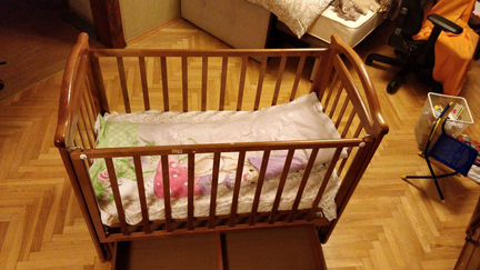 Кроватка детская