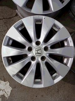 Диски бу оригинал R17 B на Honda