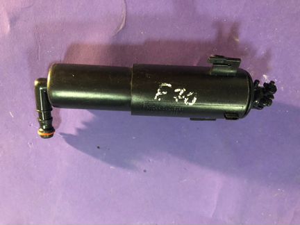 Bmw E71 Форсунка омывателя фары левая / бмв Е71