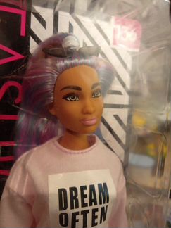 Barbie Fashionistas N 136