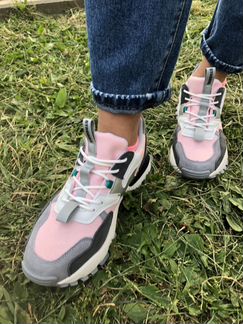 Кроссовки новые Strobbs