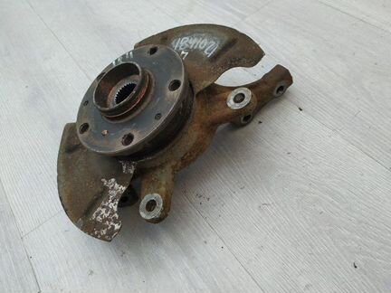 Кулак передний правый 4511179J51 Suzuki SX4