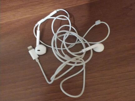 Наушники earpods