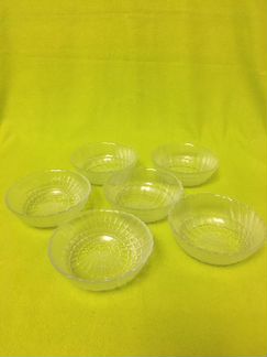 Набор салатников новый