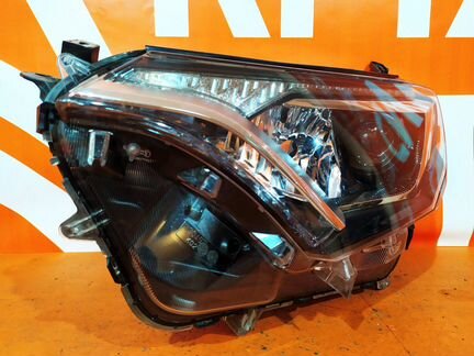Фара левая Toyota Rav4 4 CA40 2015-2019