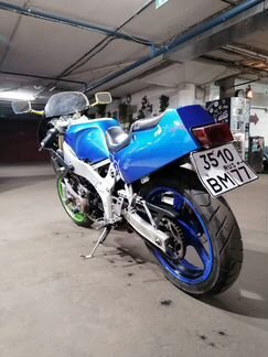 Yamaha FZR 400