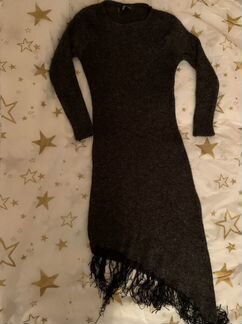 Платье стильное с бахромой