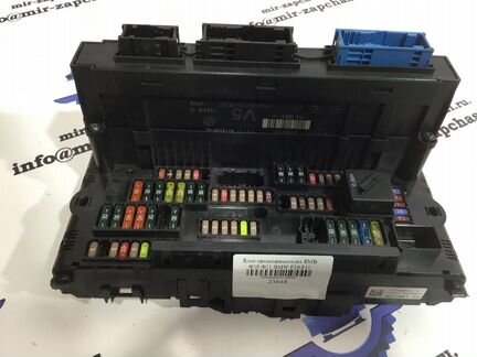 Блок предохранителях бмв Ф10 Ф11 BMW F10 F11