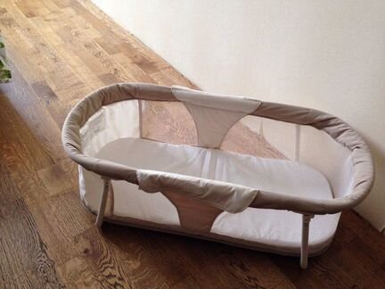 Детская переносная кроватка (co-sleeper)