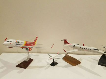 Коллекция масштабных самолетов
