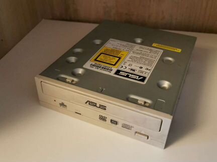 DVD-RW привод IDE (PATA)