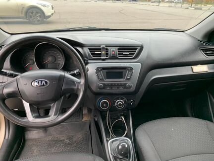 KIA Rio 1.4 МТ, 2015, 73 000 км