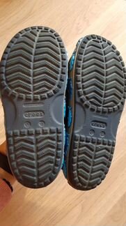 Crocs сандали с акулой