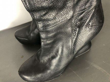 Крутые ботильоны Costume National