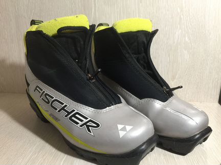 Лыжные ботинки Fischer, размер 35, детские
