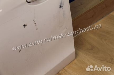Дверь левая передняя Toyota Yaris (P13)
