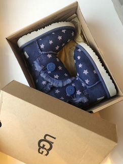 UGG Australia Classic Short Stars