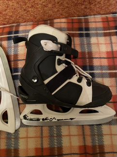 Коньки хоккейные