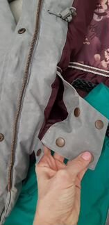 Продам новую куртку сноубордическую