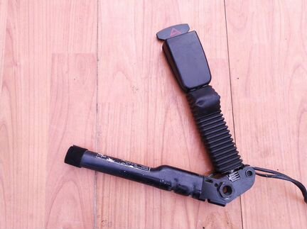 Замок ремня безопасности передний Mercedes 164 251