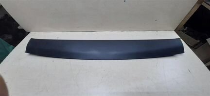 Обшивка двери багажника Mitsubishi Outlander XL