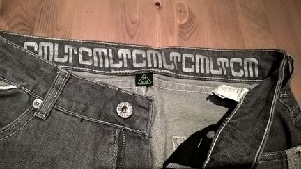 Джинсы Camelot серые с светлой полосой 44 рус Подо