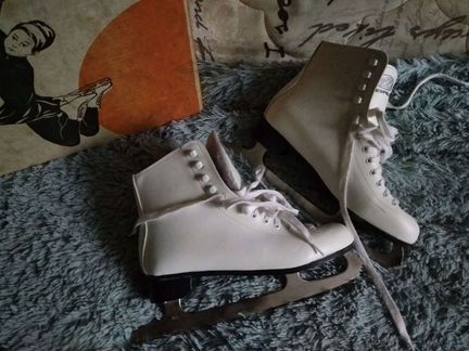 Коньки фигурные 41-42