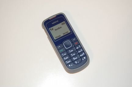 Nokia 1202 почти новый, оригинал, редкий цвет