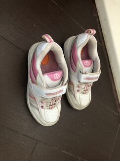 Кроссовки на роликах Heelys