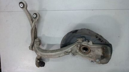 Ступица (кулак, цапфа) левая передняя Audi A6 (C6)