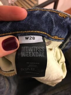 Джинсы Weekday