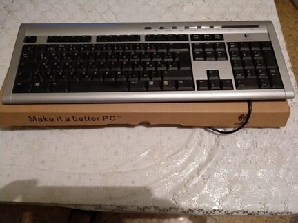 Slim клавиатура Logitech