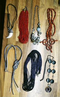 Колье, бусы