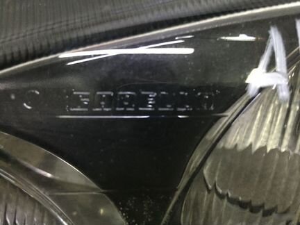 Фара левая toyota avensis 220