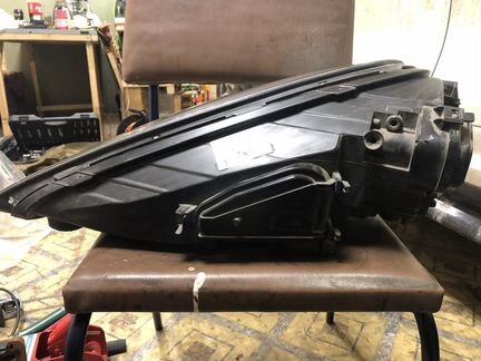 Фара правая головного света Porsche Cayenne