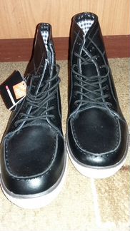 Ботинки фирменные кожаные, Cropp, Испания