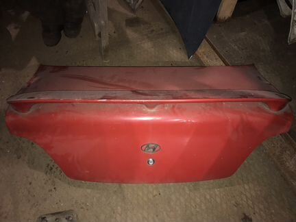 Крышка багажника Хендэ Елантра 1996-1999