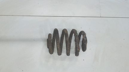 Пружина подвески левая задняя Volkswagen Transport